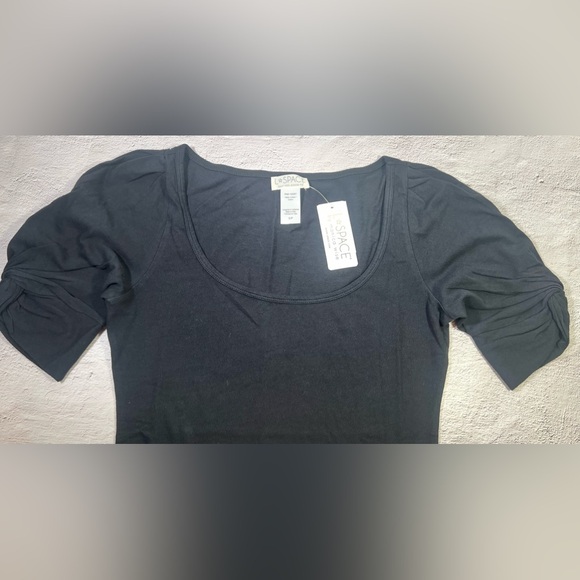 L Space Black Melrose Dress With Ruched Sleeve Size Small NWT - Picture 6 of 8